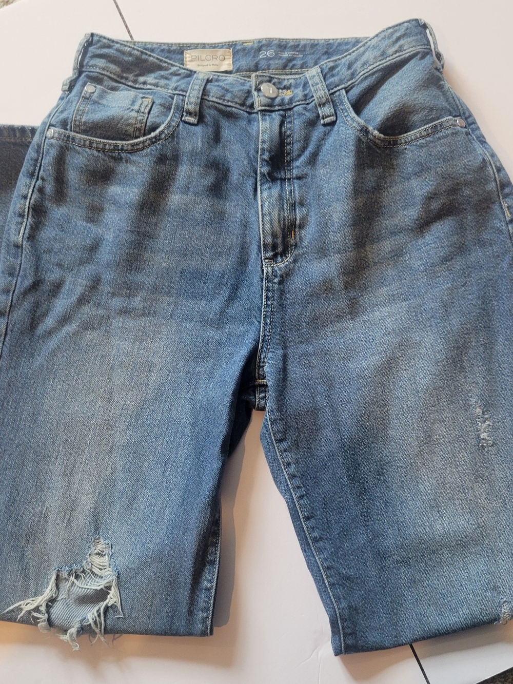 Anthropologie  Pilcro Womens  Blue Distressed Jeans Baggy Leg